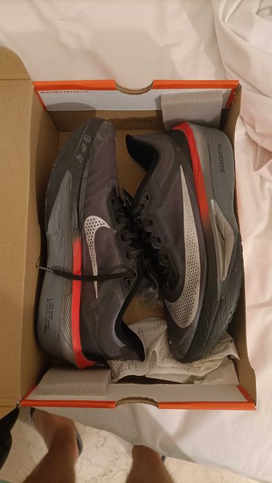 Tennis preto nike