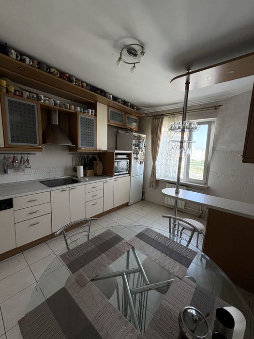 Продаж Бажана 36, 3кім., м.Харківська з видом на два озера