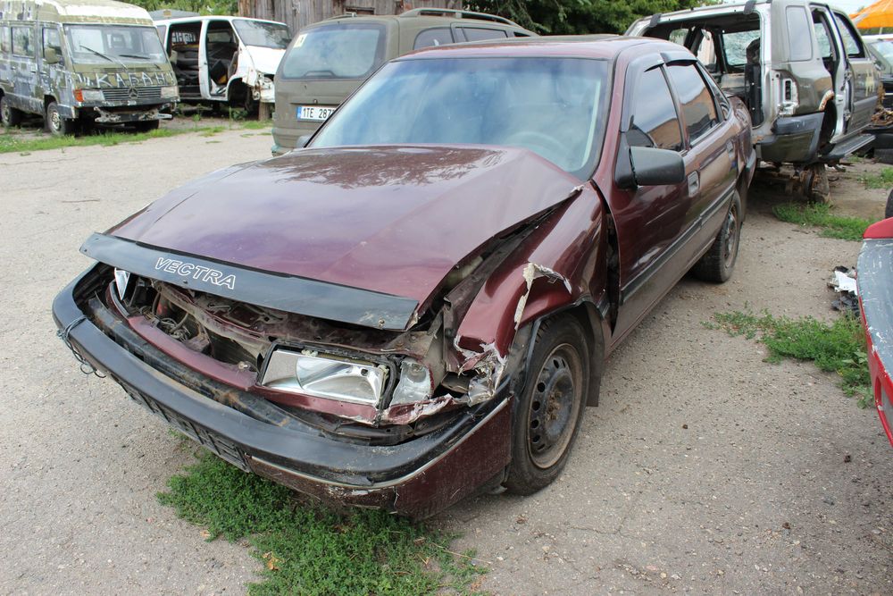 Opel Vectra-A / Опель Вектра-А  - запчасти (разборка)