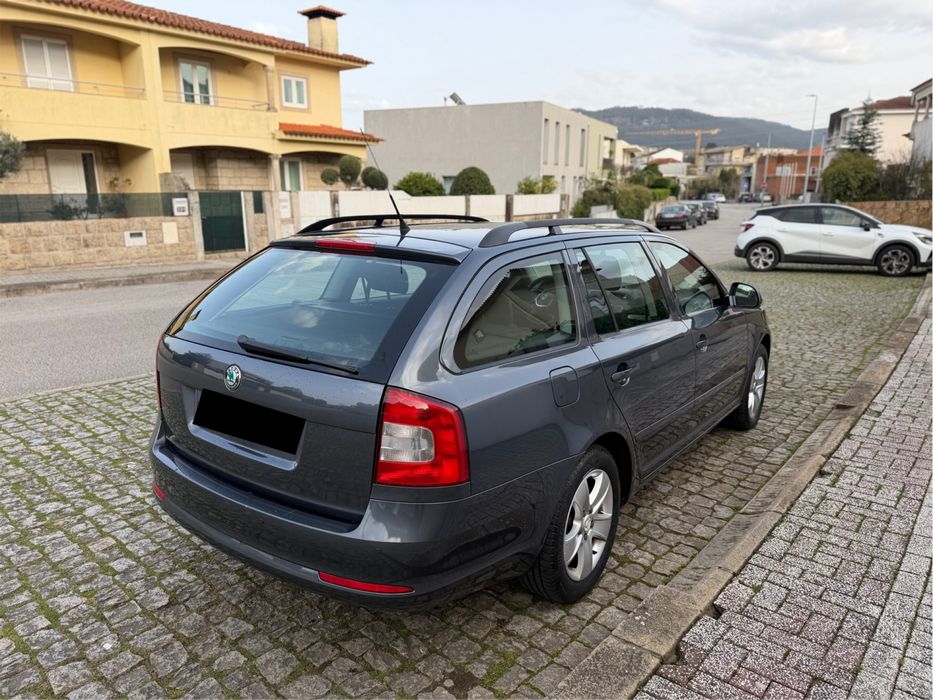 Skoda Octavia UM DONO Caixa Aut Nacional Poucos Km
