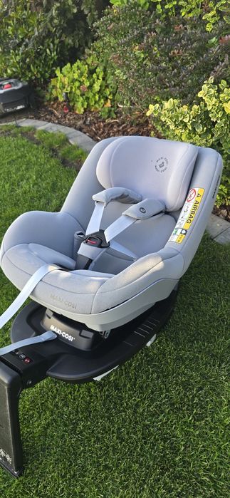 Fotelik samochodowy z bazą Maxi cosi familyfix 3