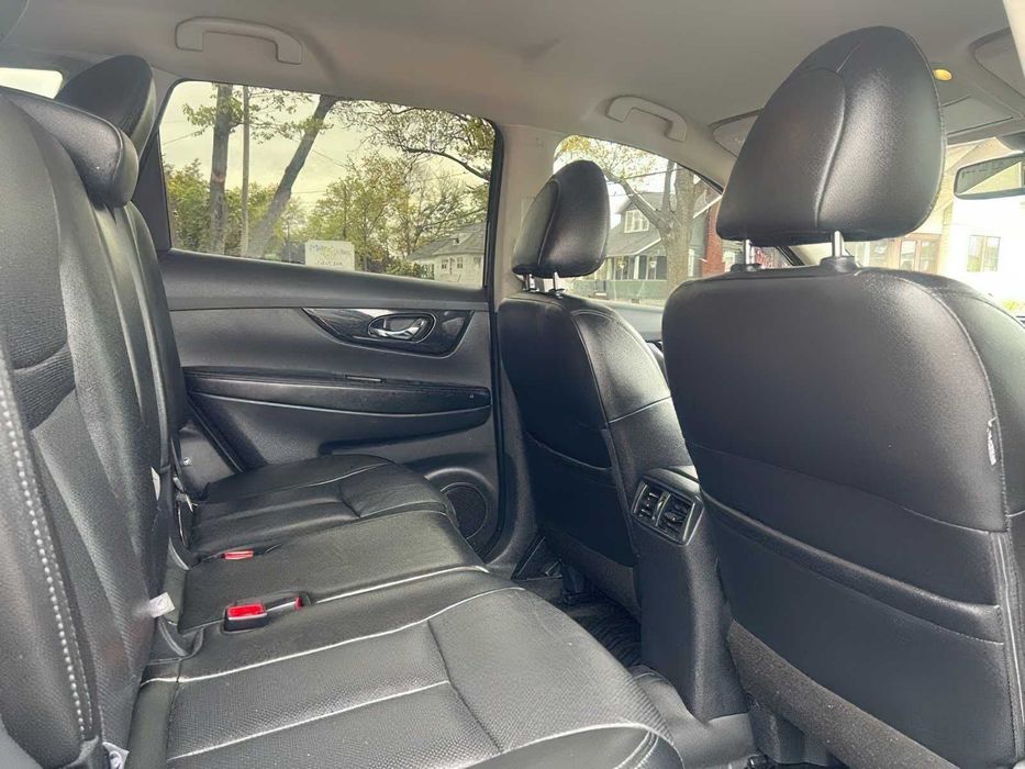 Nissan Rogue      2018