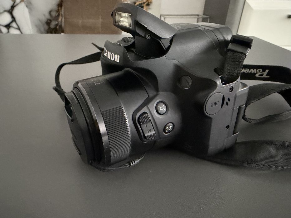 Canon PowerShot  sx70 HS