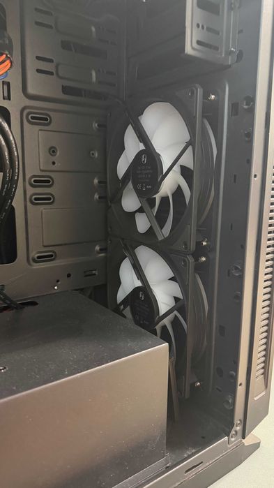 ПК в ідеальному стані (Asus TUF Gaming B560-Plus, Intel i5-11400, G.Skill 16gb, Aerocool Strike-X 800W)