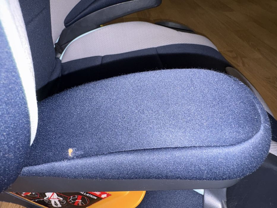 Дитяче автокрісло  Chicco KidFit Adapt Plus