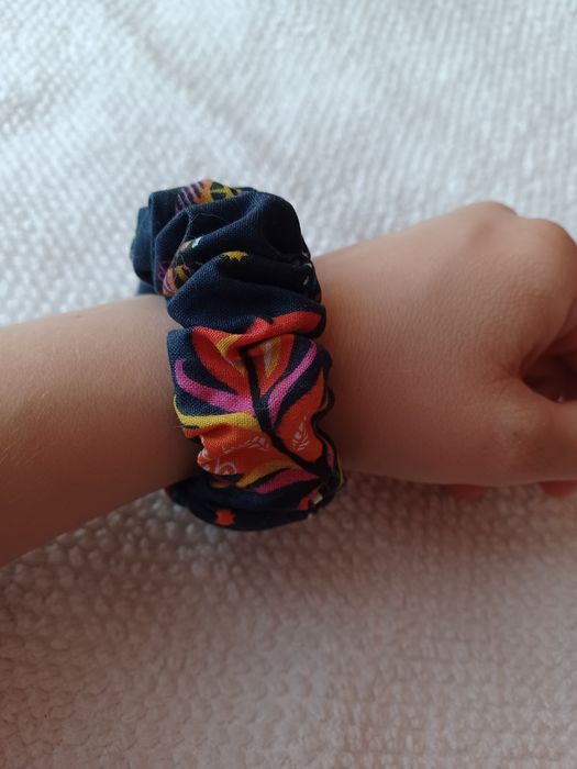 Bransoletki materiałowe