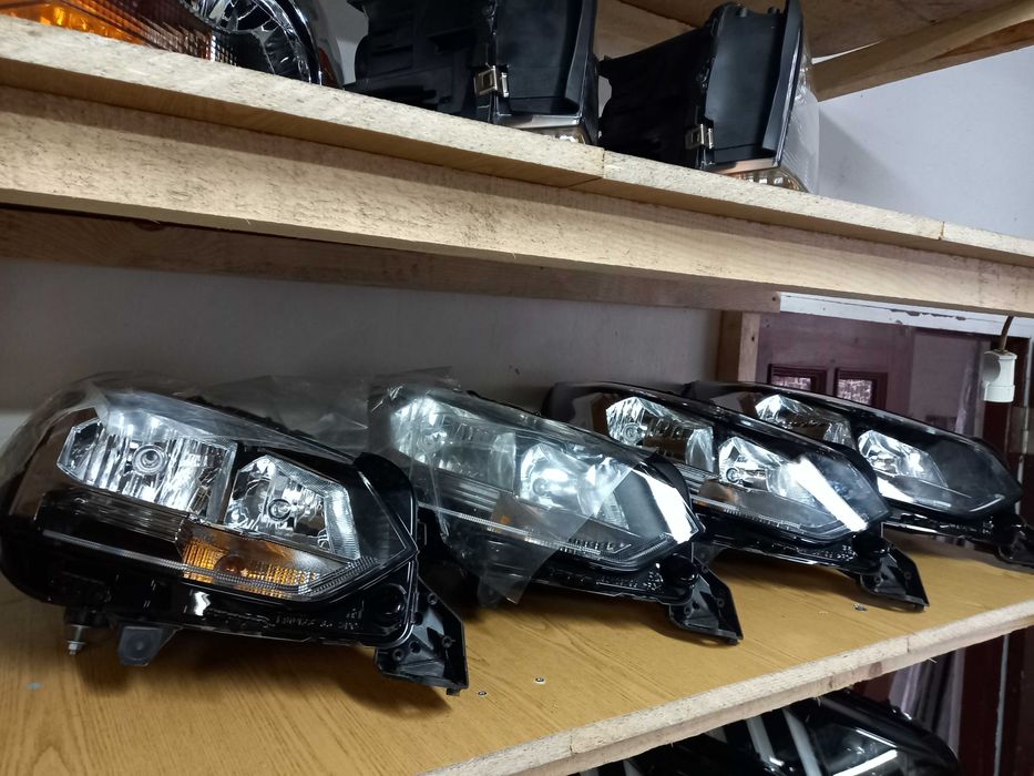 Фара Фары Пежо PEUGEOT 208 II 19- правая Новая