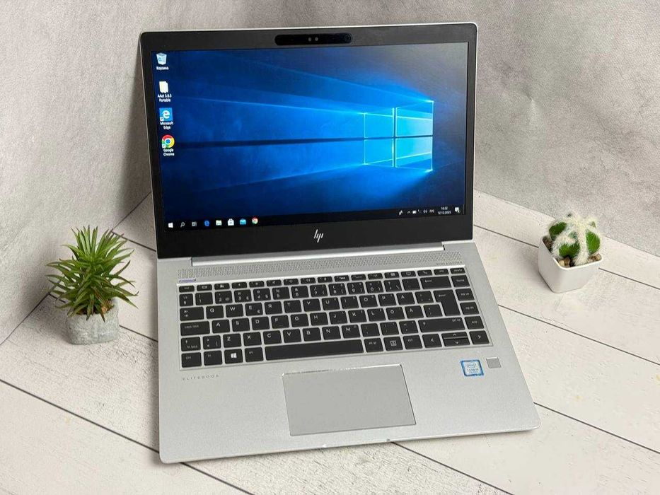 HP EliteBook 1040 G4 i5-7200U  8ram ssd 256 Full HD