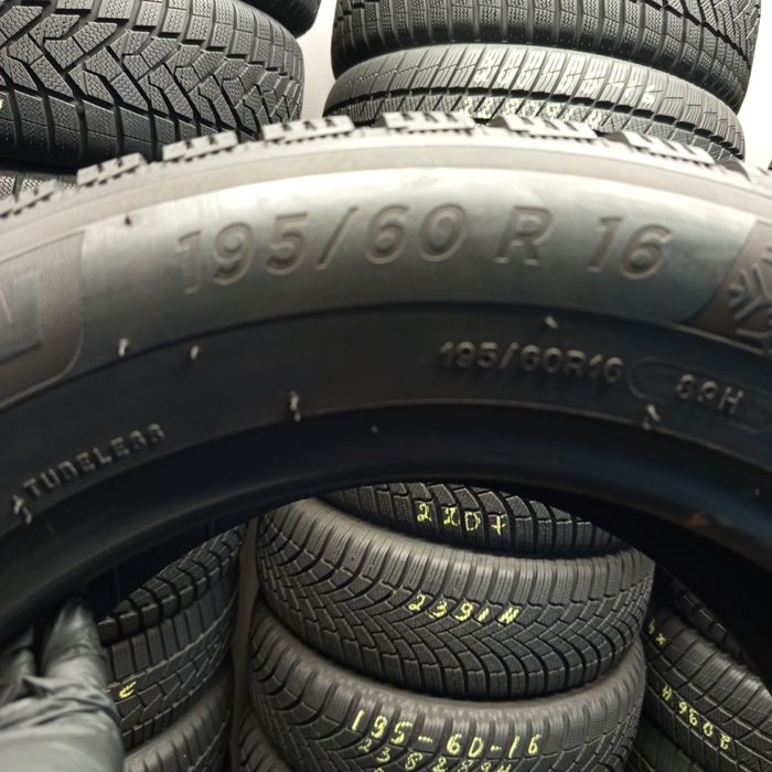 195/60R16 Michelin Alpin 6