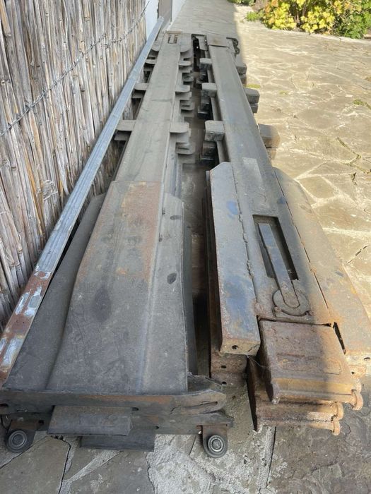 Боковые стойки полуприцепа Kogel (Кёгель)