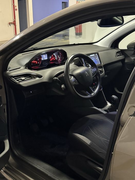 PEUGEOT 208 hdi 2012 oportunidade