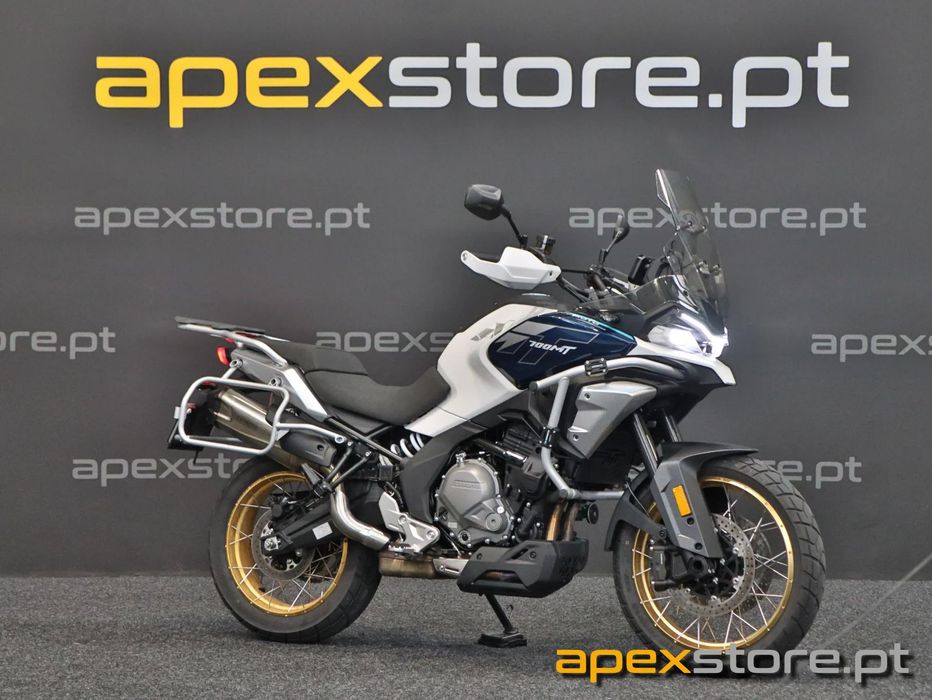 CF Moto 700MT ADV