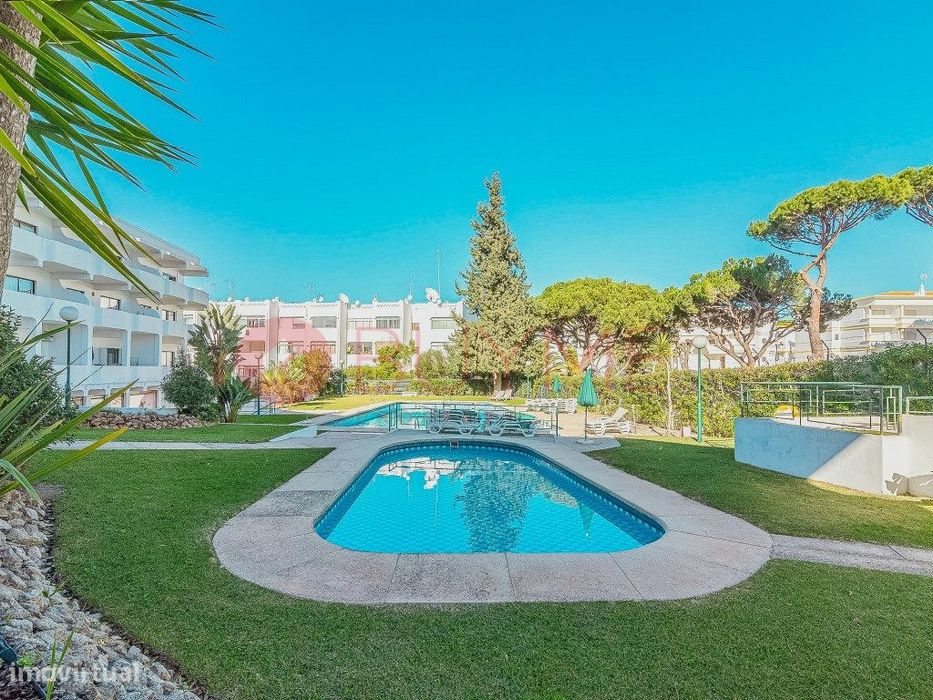 Apartamento T1 com Piscina e Vista Jardim em Vilamoura — Quarteira, Faro