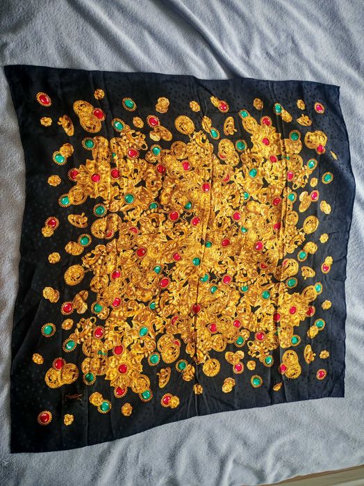 Apaszka Yves Saint Laurent 85x85