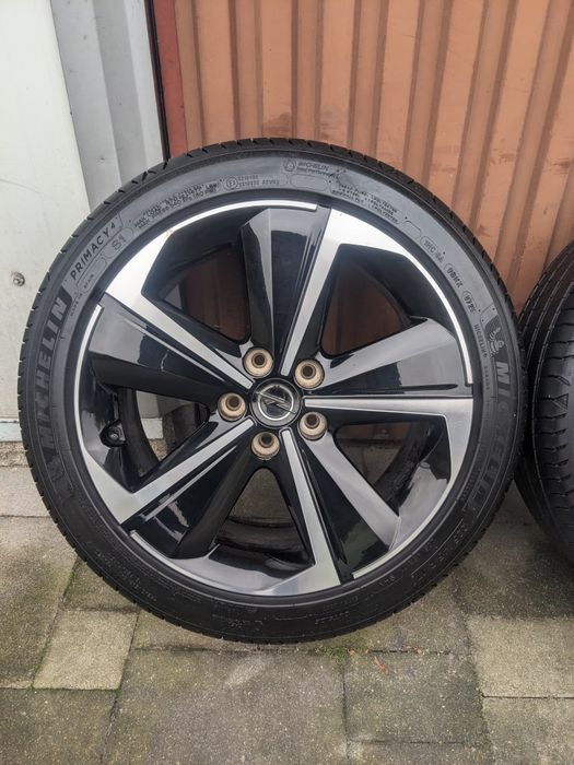 Alufelgi koła Opel Astra Citroen Peugeot 5x108 225/45R17 Michelin