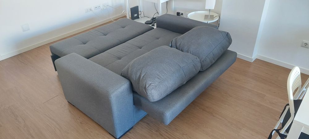 Sofá-cama cinza fantástico