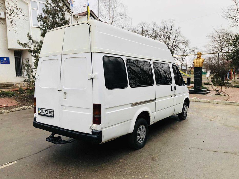 Ford Transit пассажирский 14 мест (2.5 дизель, 1991 год)