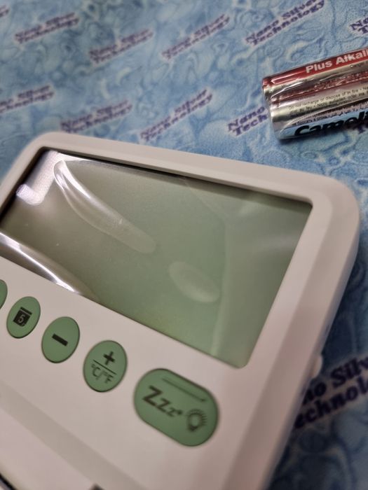 Nowy Small Digital Alarm Clock