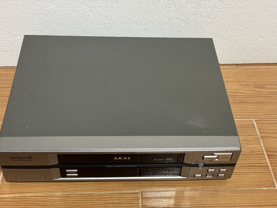 Leitor/Gravador VHS AKAI