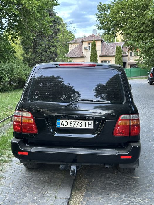 Toyota Land Cruiser 100 4.7 V8
