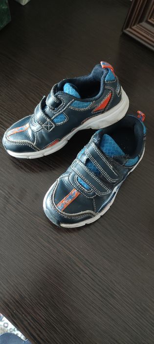 Дитячі Кросівки шкіряні Clarks Взуття