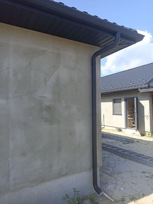 Безшовні водостоки з металу