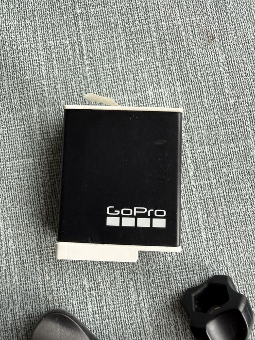 GoPro Hero 10, as shown in the photos, functioning well without defects64751287251457120