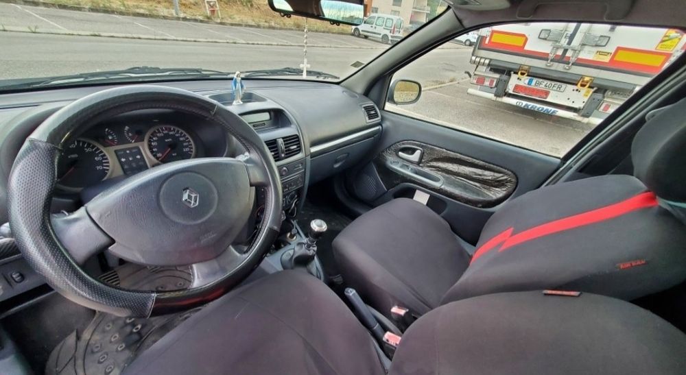 Renault clio 2002