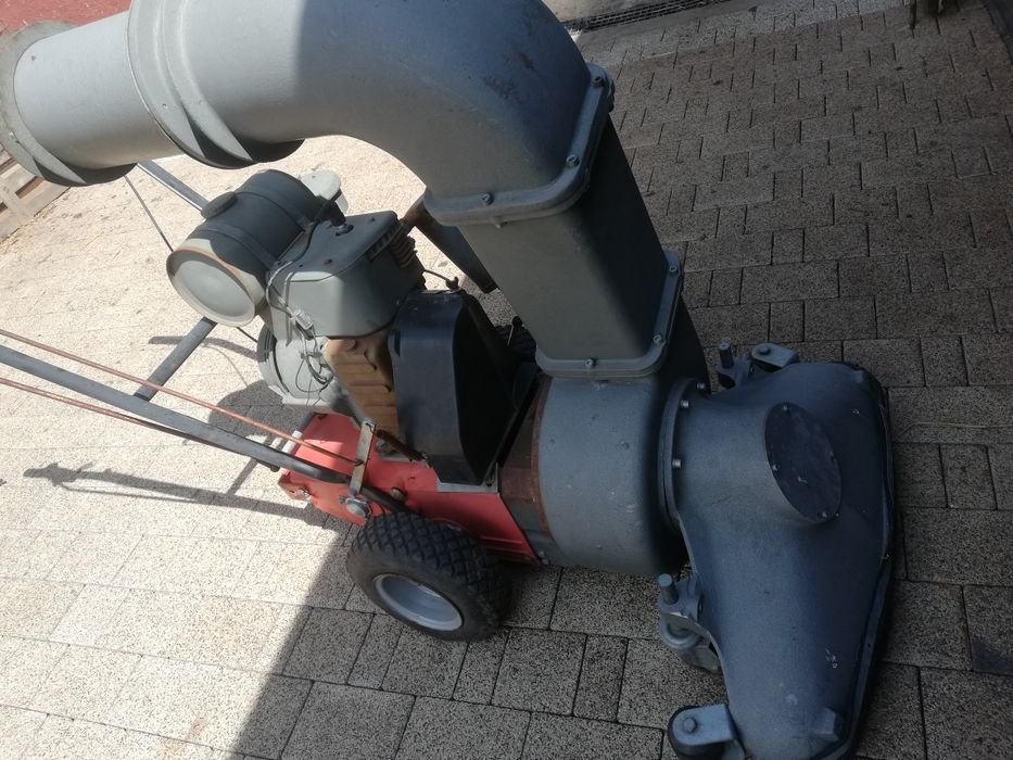 B700Starocie stare części do prasy Claas