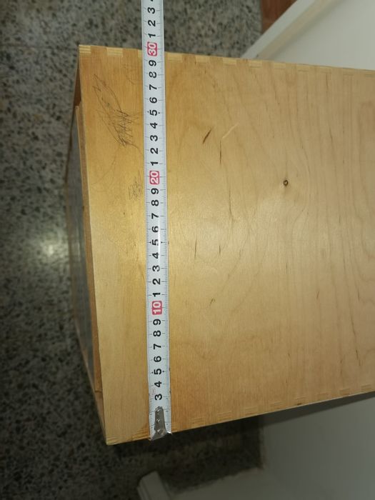 Móvel de arrumação com gavetas