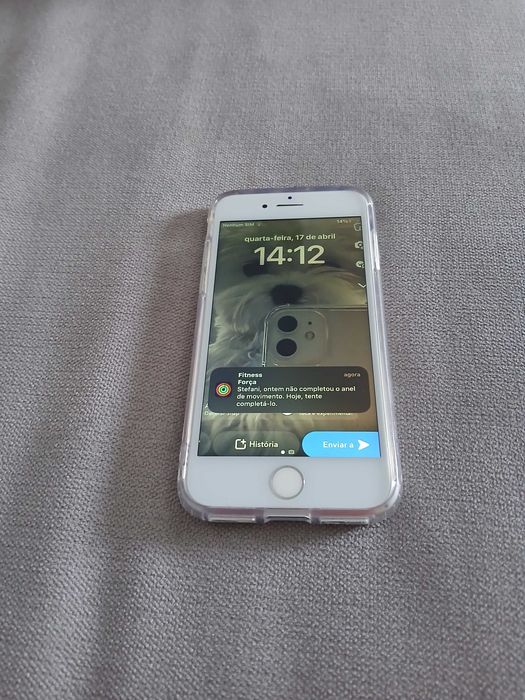 iPhone 8 in excellent condition64738131760642122