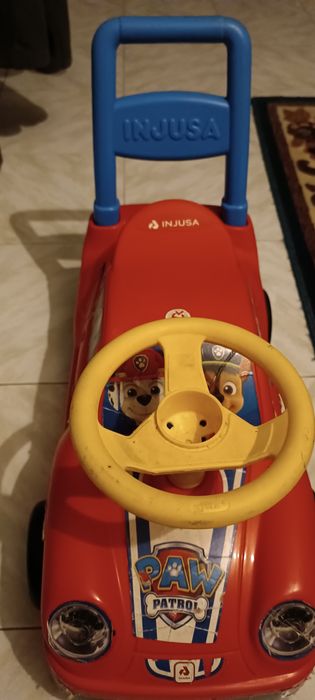 Carro andar patrulha pata