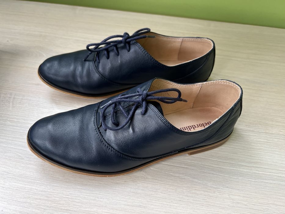 Шкіряні туфлі жіночі, розмір 37