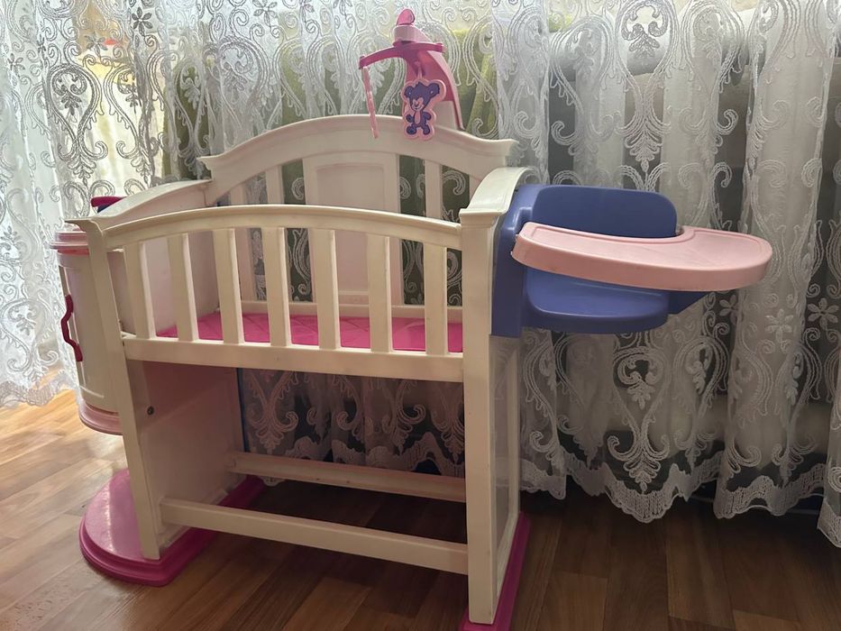 Ліжко для ляльки