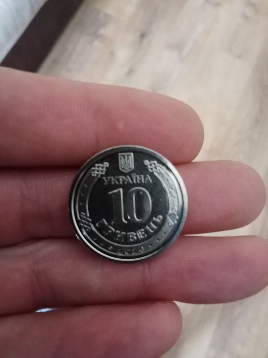 Продам монетку не дорого