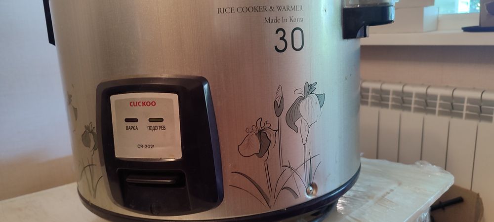 Продам мультиварку Cockoo бу