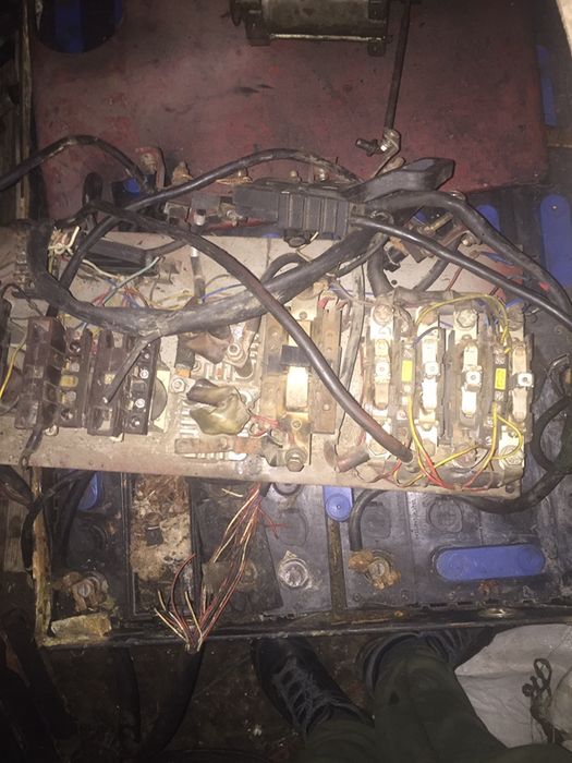 Щиток контакторів, електрощиток Балканкар ЕВ717 і ЕВ687 электро погруз