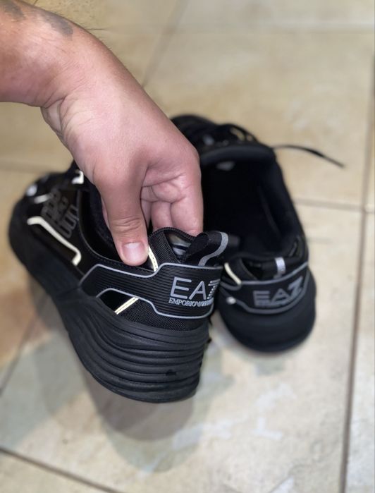 Кросівки Armani. 44