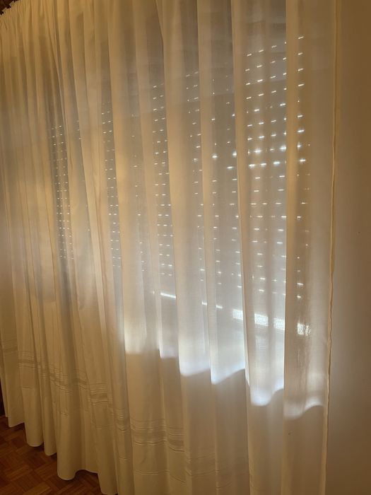Cortinados brancos