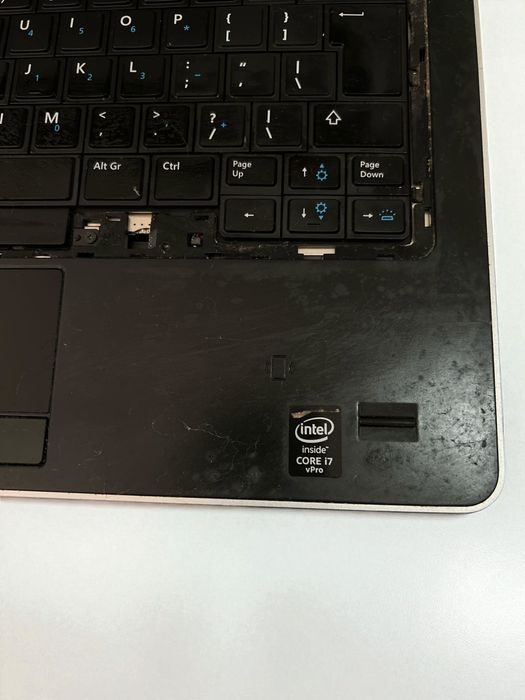 Dell Latitude 7440 - Intel Core i7 - Falta Ecrã e Tampa Teclado64752174264195122