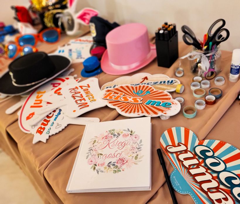 FOTOLUSTRO - najlepsza atrakcja na Twojej Uroczystości - FOTOBUDKA