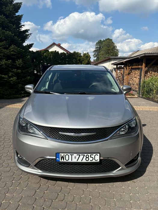 Chrysler Pacifica 3.6 V6 | 2018 | 171 000 km