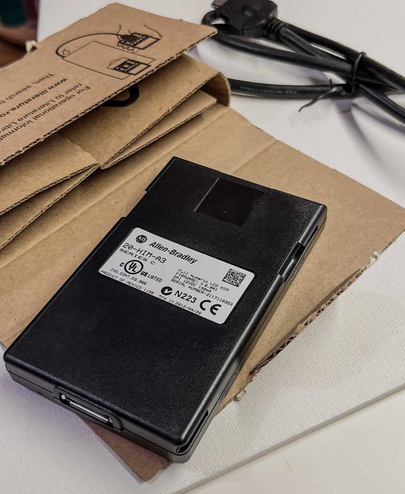 Пульт керування Allen-Bradley PowerFlex 20-HIM-A3 (Series C) + Кабель