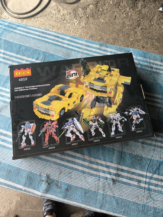 Brinquedo de montagem