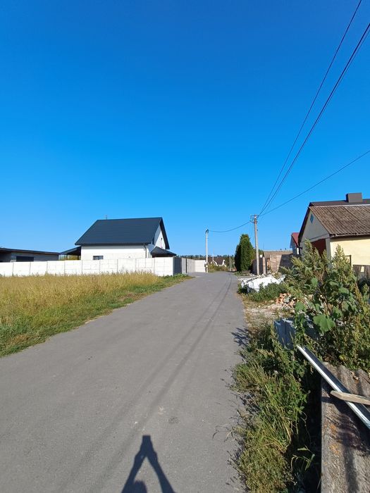 Цегляний будинок в с. Городок біля річки Устя.