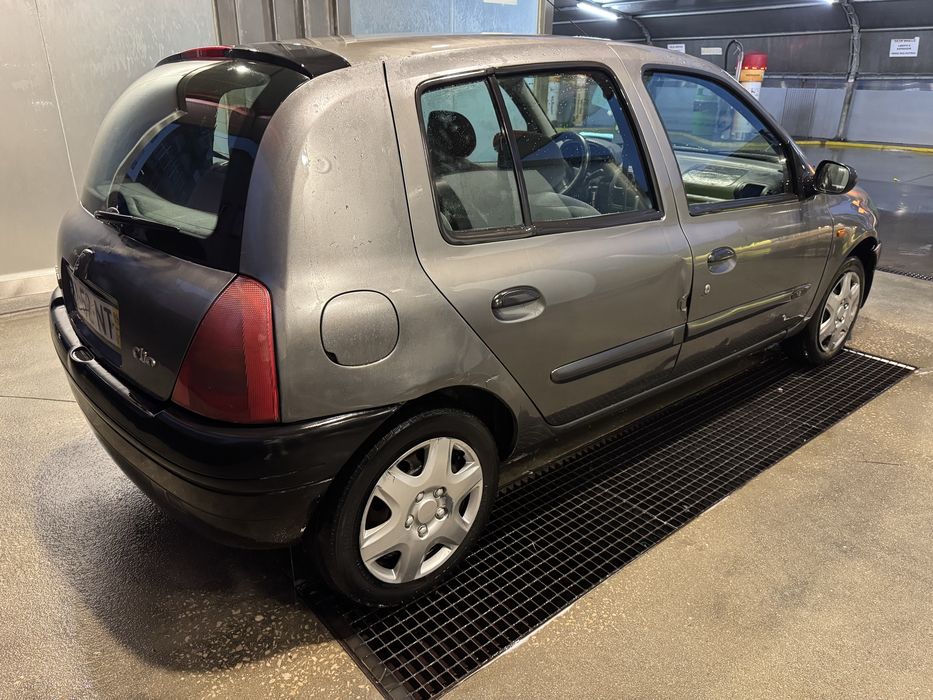 Renault clio, ano 1999