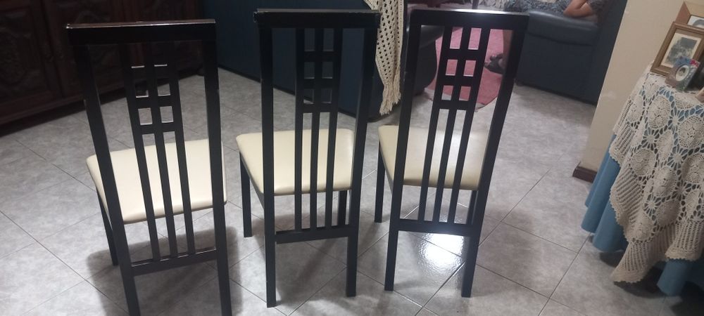 Cadeiras em bom estado