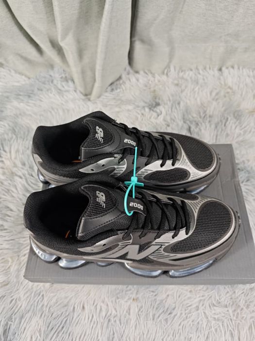 NB 2000 tenis novos na caixas