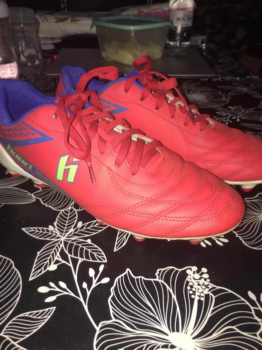 Buty sportowe z pudelkiem