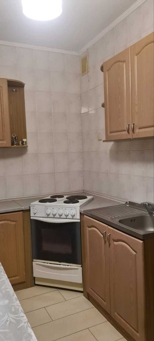 Здам 2 кВ Нові Будинки метро Палац Спорту